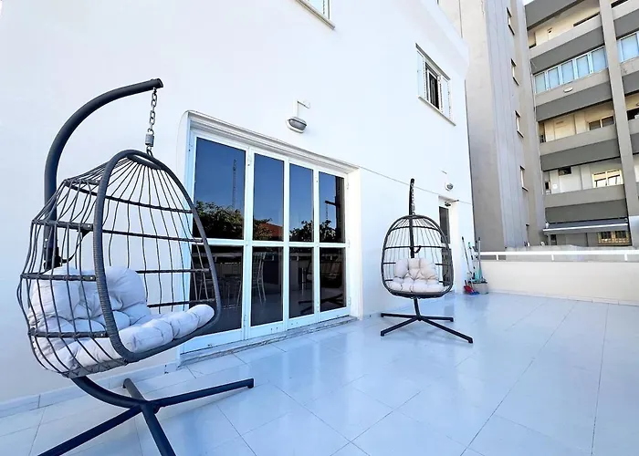 Albert's Center 101k Larnaca