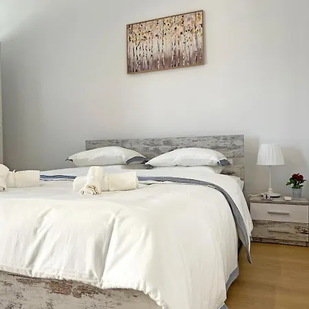 Appartement Albert's Center 101k Larnaca